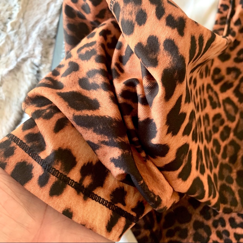 Cheetah print Yogalicious cropped workout tank top - Picture 9 of 10